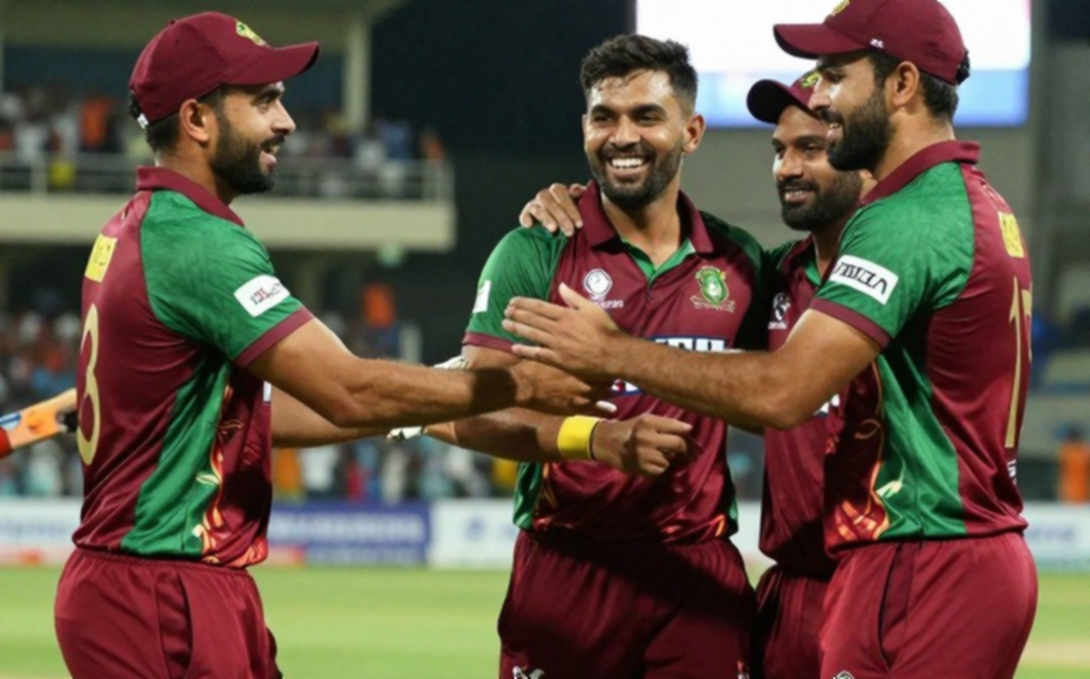 ধনঞ্জয় সরে গেলেন, প্রশ্নটা রয়ে গেল: ১৮ টেস্টে ৭-৮-৩ মানে আসলে কী